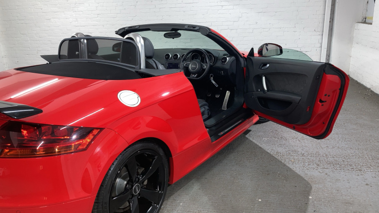 Audi TT 2.0 TDI Quattro Black Edition 2dr Diesel Roadster